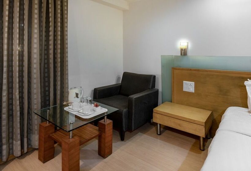 Fabhotel Cambay Sapphire