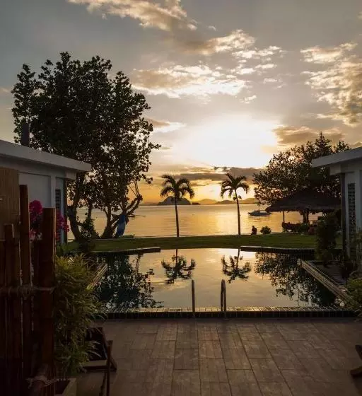 Отель Yao Yai Beach Resort