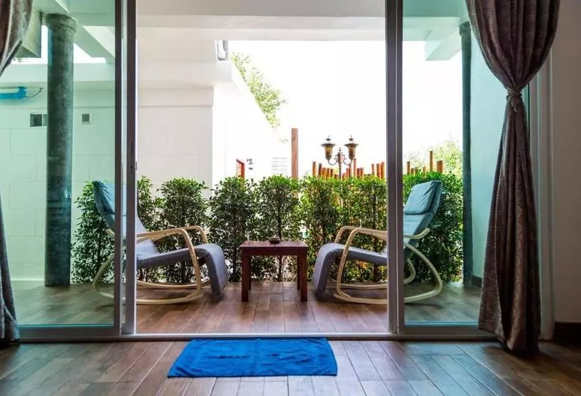 Отель Yao Yai Beach Resort