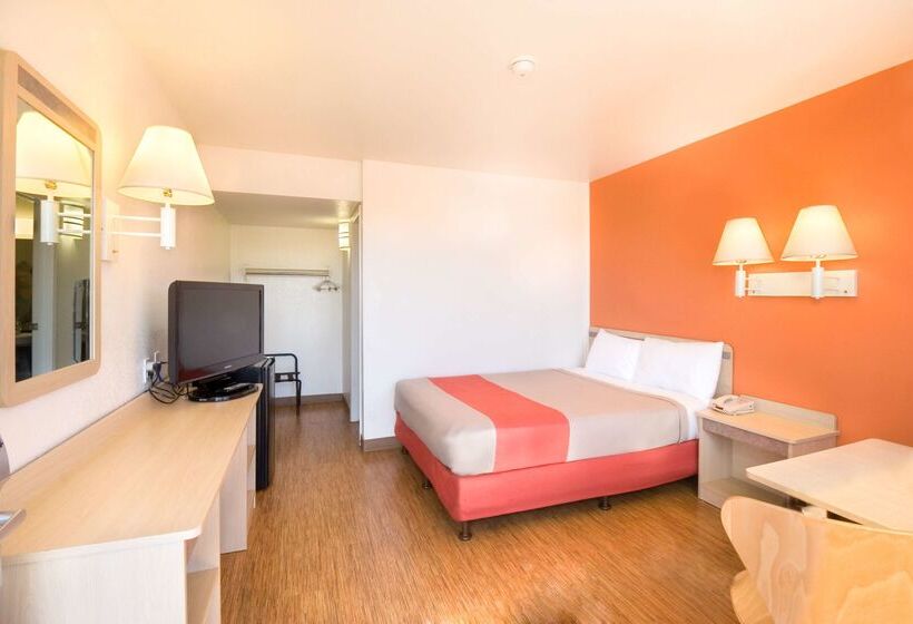 Motel 6 Pendleton, Or