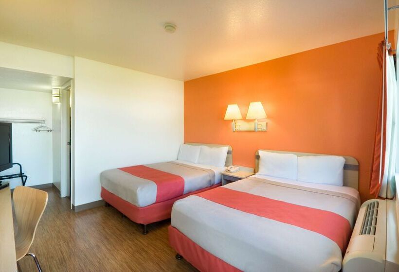 Motel 6 Pendleton, Or