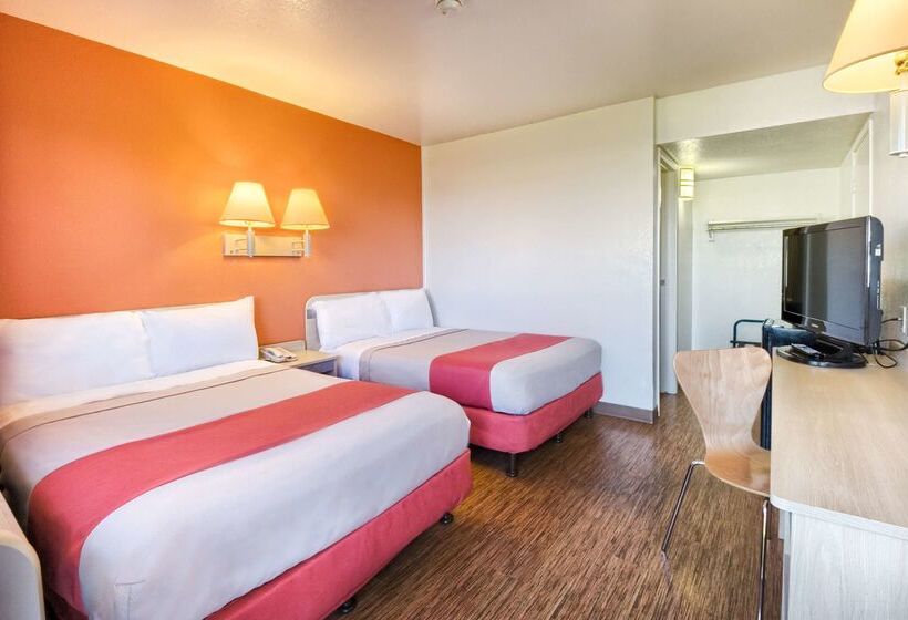 Motel 6 Pendleton, Or