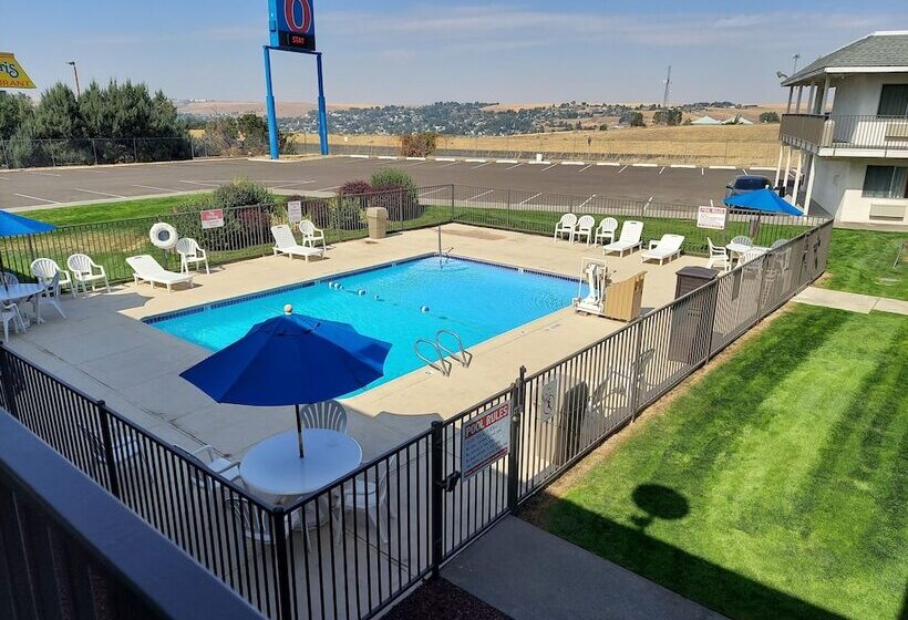 Motel 6 Pendleton, Or