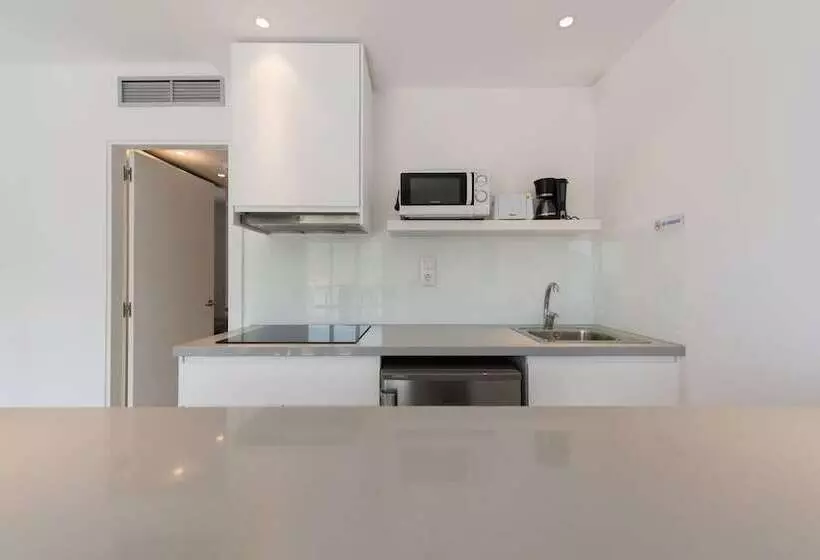 Calypso Boutique Apartments