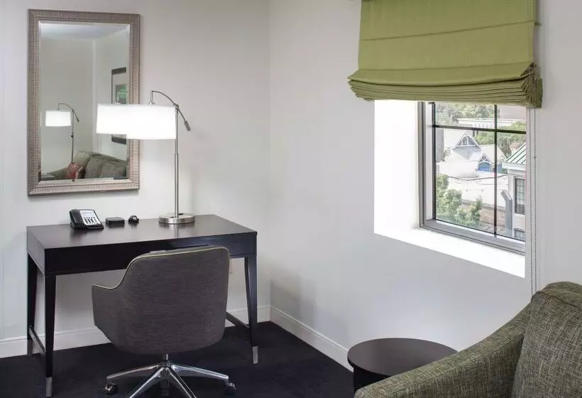 Hampton Inn & Suites Gainesvilledowntown