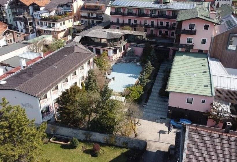 בית מלון כפרי Atlas Grand