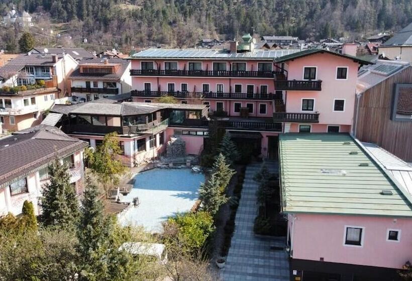 בית מלון כפרי Atlas Grand