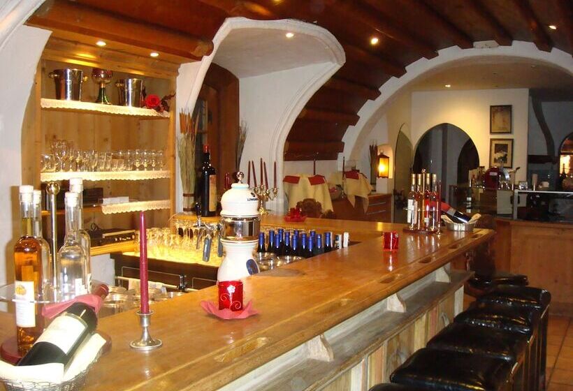 בית מלון כפרי Atlas Grand