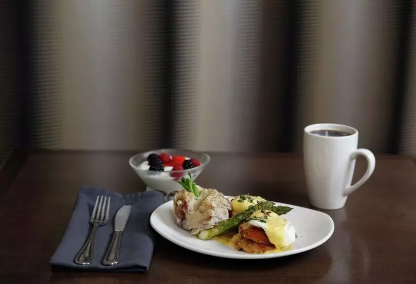 Doubletree By Hilton Hotel Biloxi