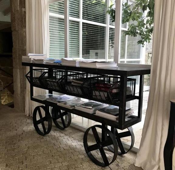 ホテル Enoturismo Novavila Rias Baixas Wine Design