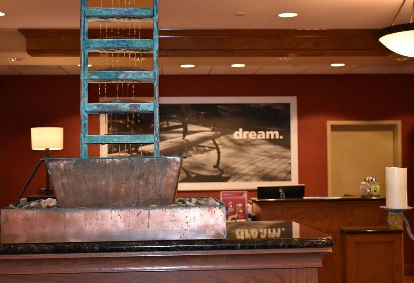 호텔 Hampton Inn & Suites Murfreesboro