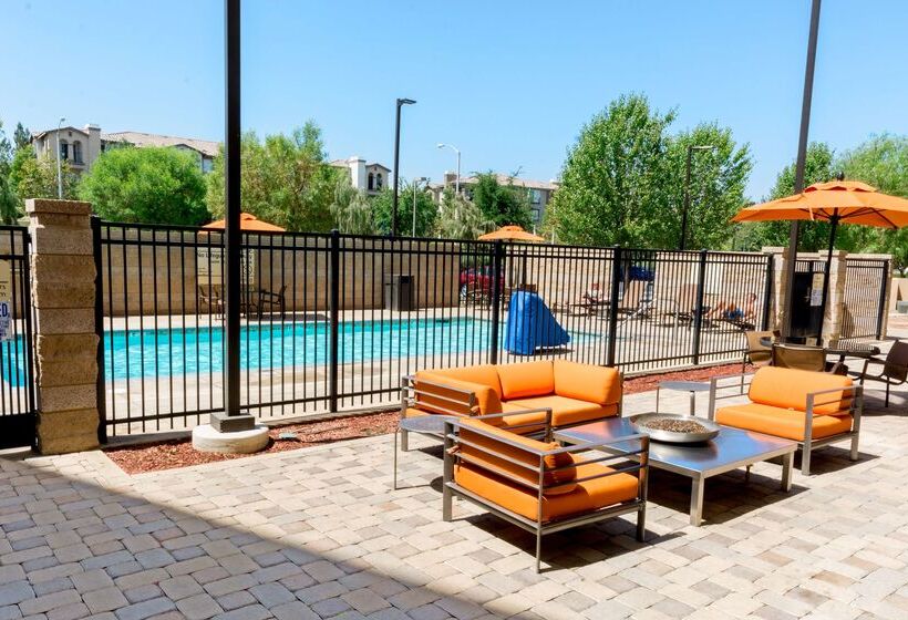 בית מלון כפרי Hampton Inn & Suites Riverside/corona East