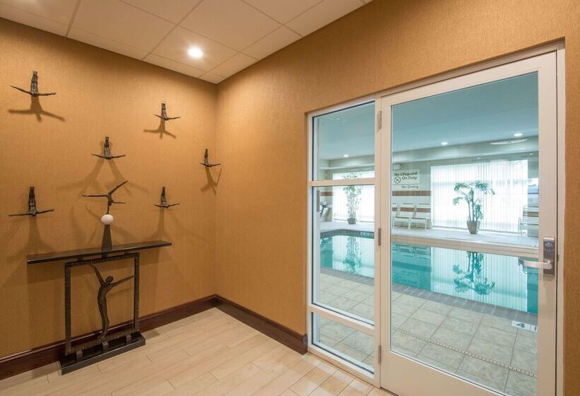 בית מלון כפרי Hampton Inn Kingston