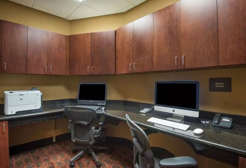 酒店 Hampton Inn Kingston