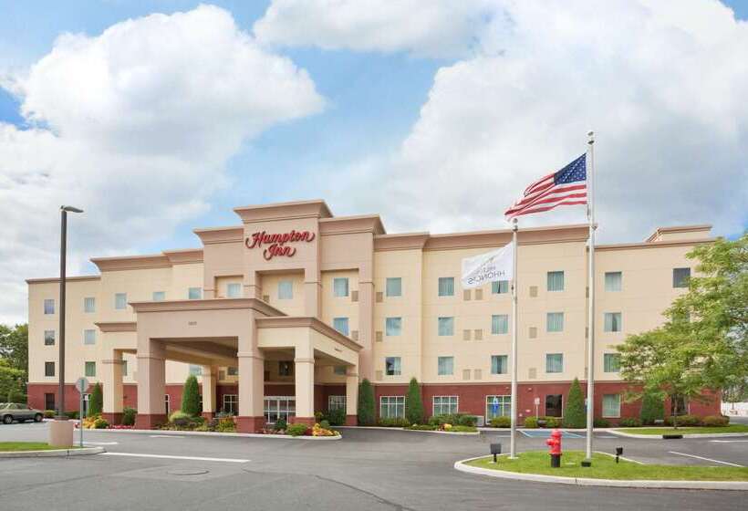 בית מלון כפרי Hampton Inn Kingston