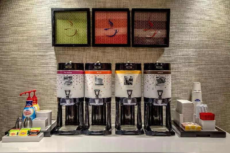 هتل Hampton Inn Rochesterirondequoit