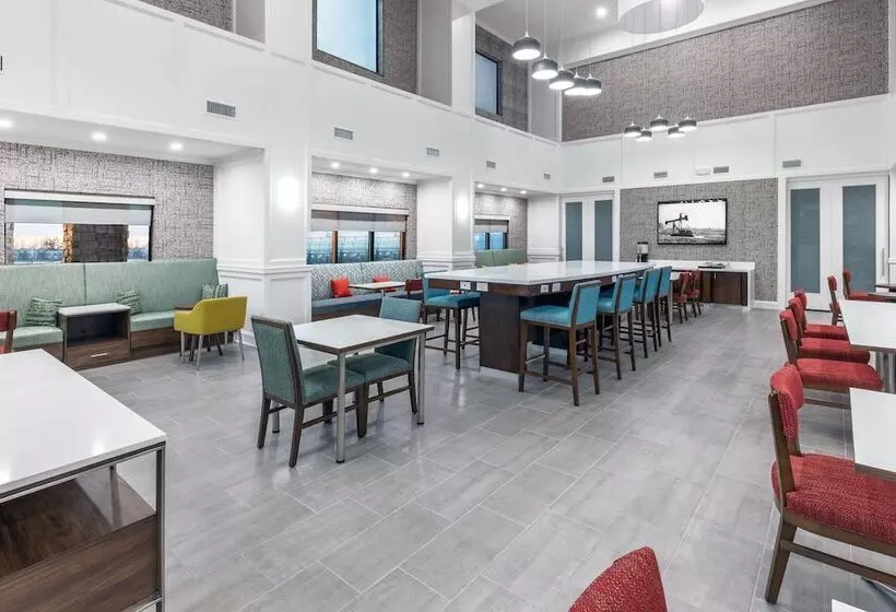 ホテル Hampton Inn & Suites Dallas I 30 Cockrell Hill