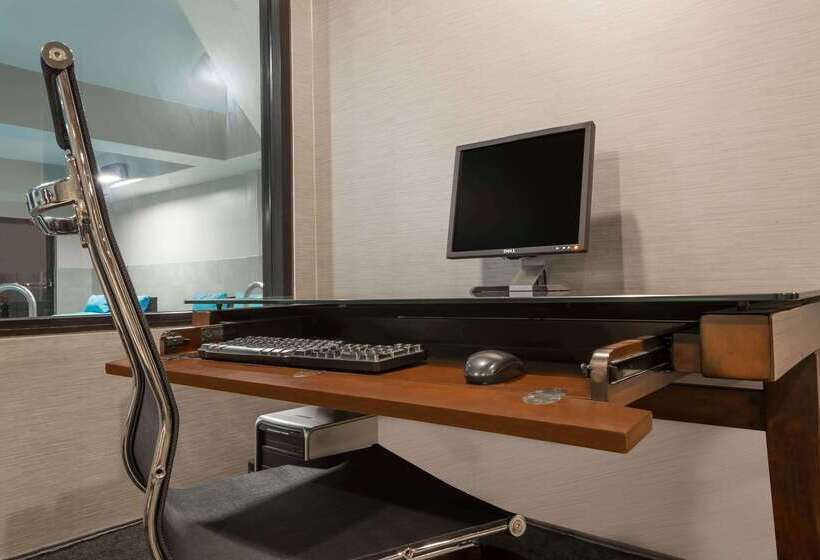 בית מלון כפרי Hawthorn Extended Stay By Wyndham Columbus West