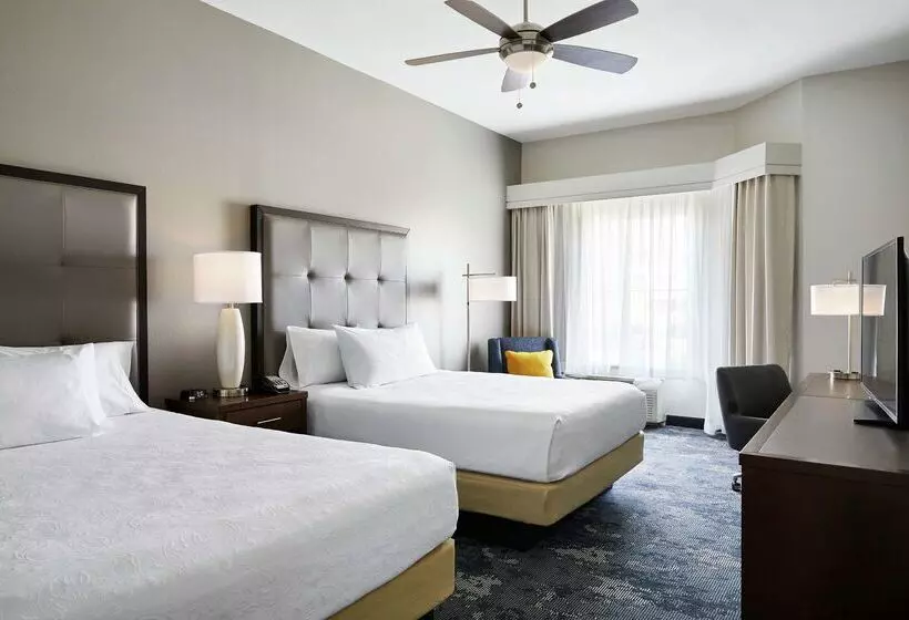 هتل Homewood Suites By Hilton Champaignurbana