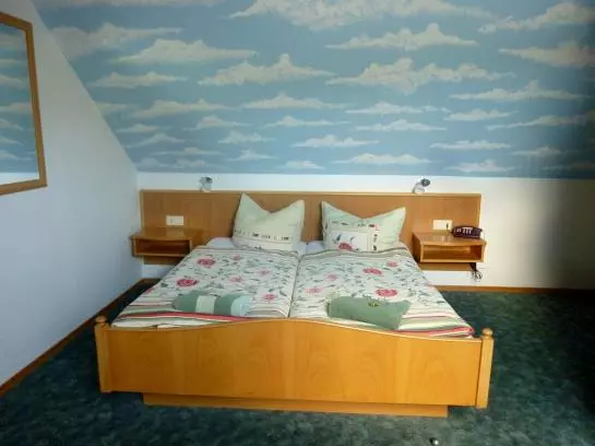 Отель Pension Grünes Herz