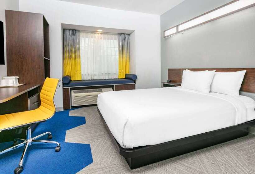 Microtel Inn & Suites By Wyndham Austin Airport