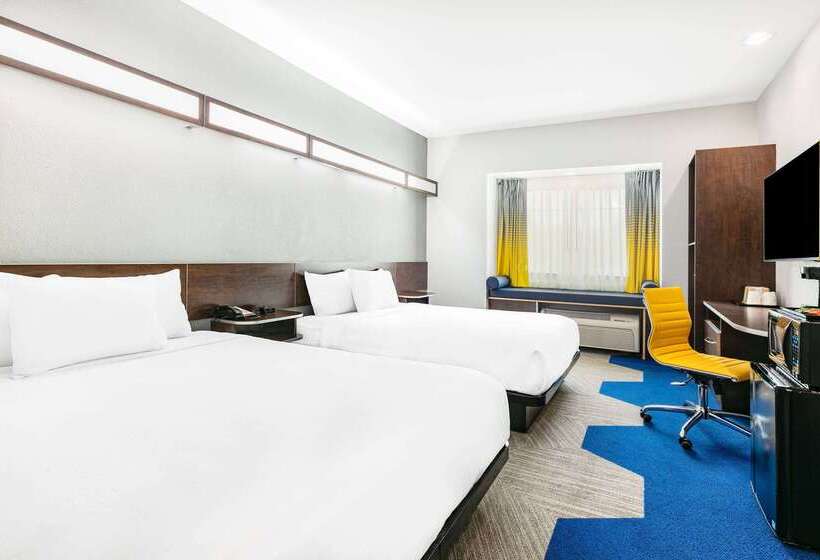 Microtel Inn & Suites By Wyndham Austin Airport