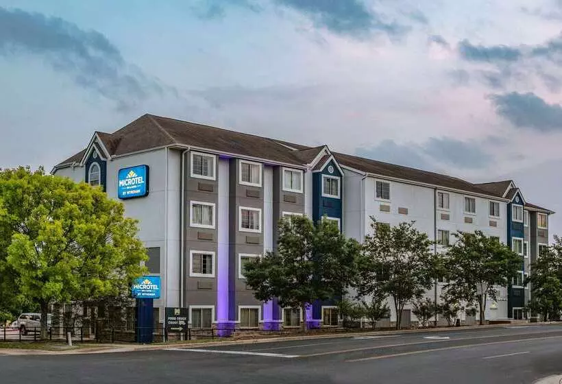 Microtel Inn & Suites By Wyndham Austin Airport