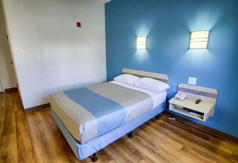 Motel 6 Portsmouth, Nh