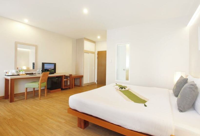 Palmyra Patong Resort Phuket  Sha Extra Plus