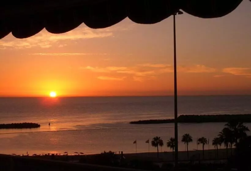 Amadores Beach Apartments