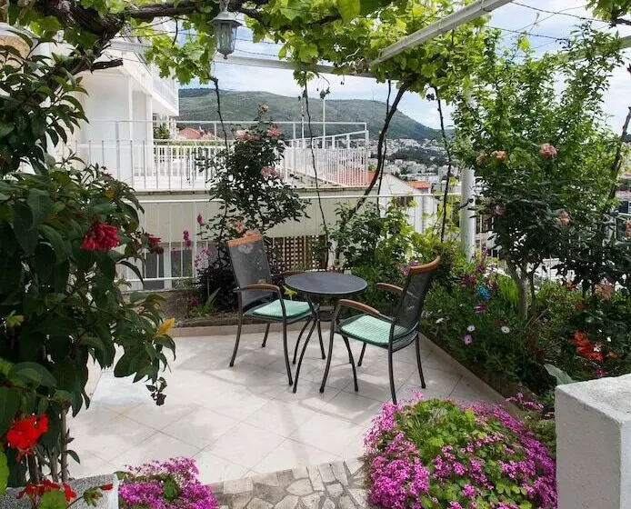 Apartments Zore Glavinić