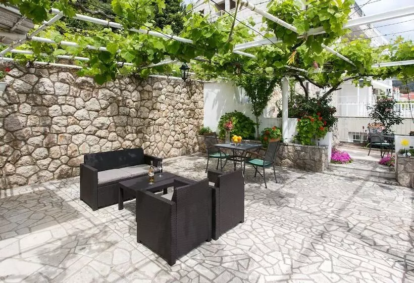 Apartments Zore Glavinić