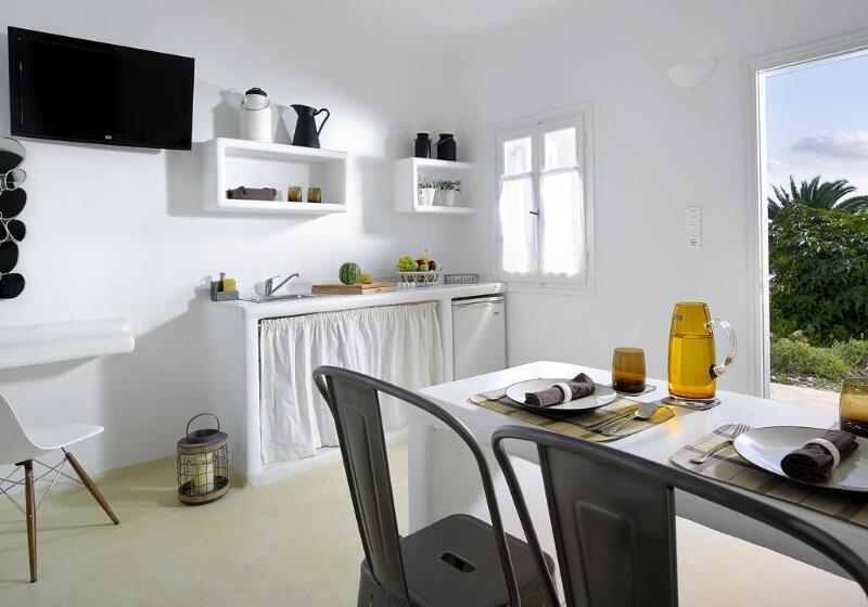 Artemis Seaside Resort