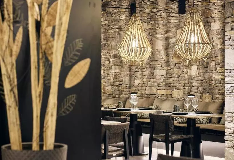 Artemis Seaside Resort