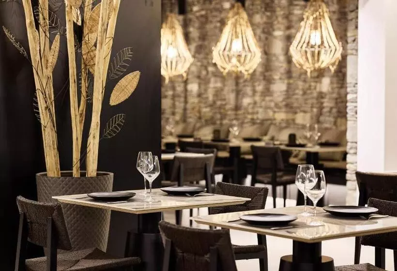 Artemis Seaside Resort