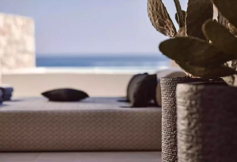 Artemis Seaside Resort