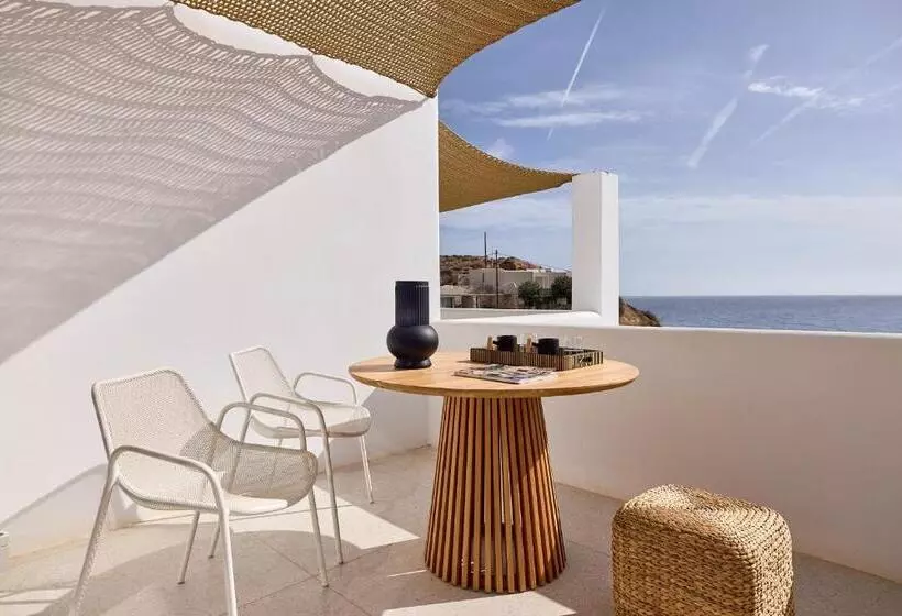 Artemis Seaside Resort