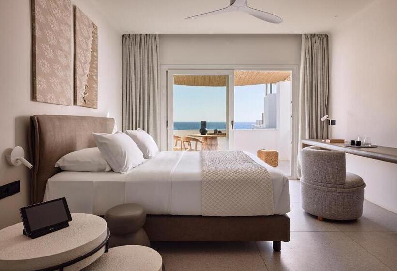 Artemis Seaside Resort