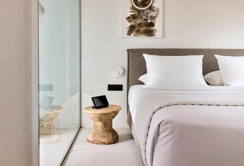 Artemis Seaside Resort