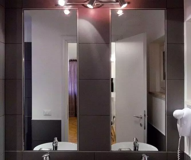 פונדק Town House Fontana Di Trevi