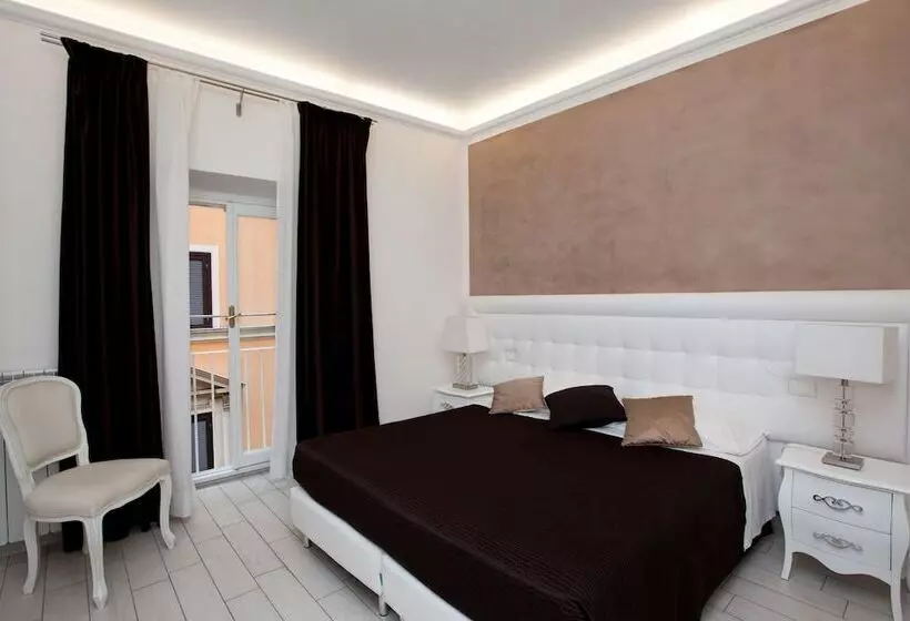 פונדק Town House Fontana Di Trevi