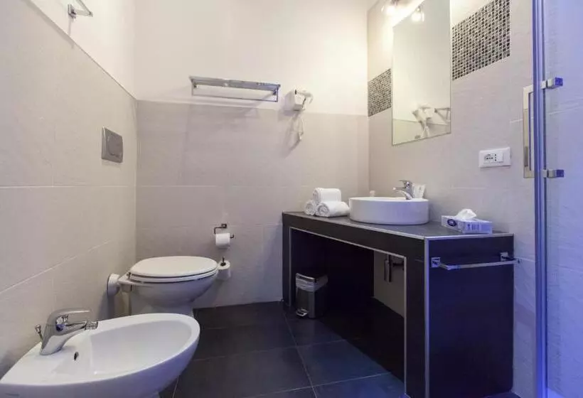 פונדק Town House Fontana Di Trevi