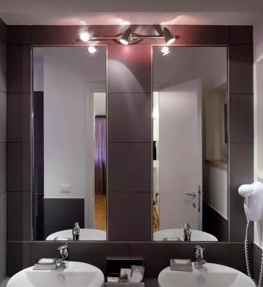 פונדק Town House Fontana Di Trevi