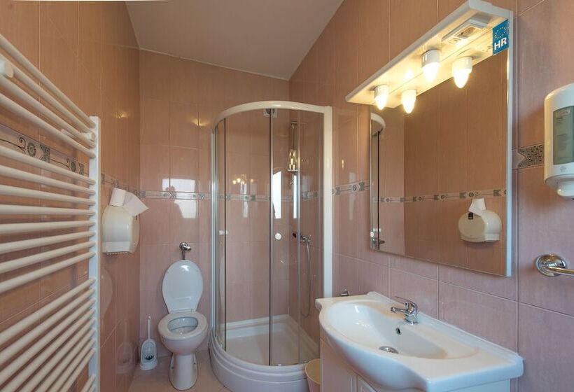 ホテル Bubu Hostel