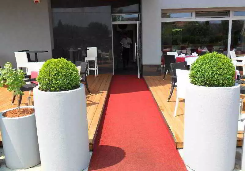 בית מלון כפרי Dream