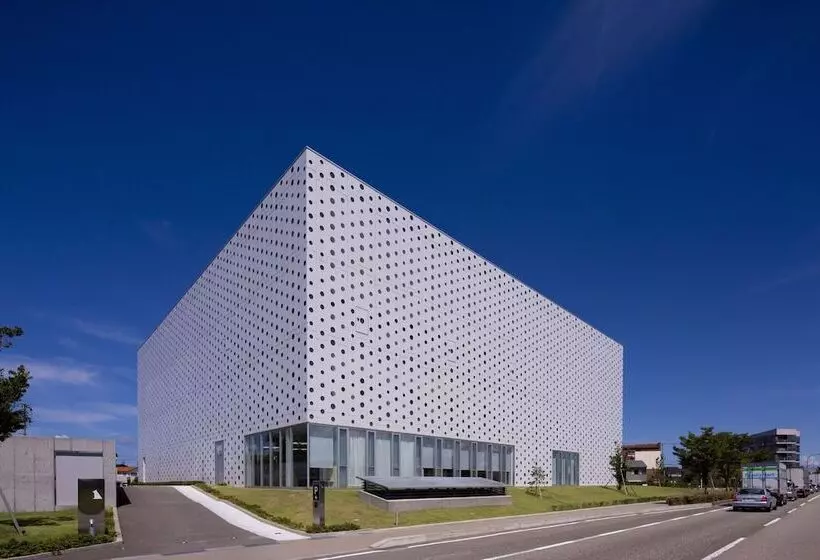 Otel Kanazawa Central
