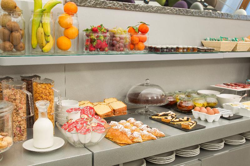 هتل Navona Palace Luxury Inn