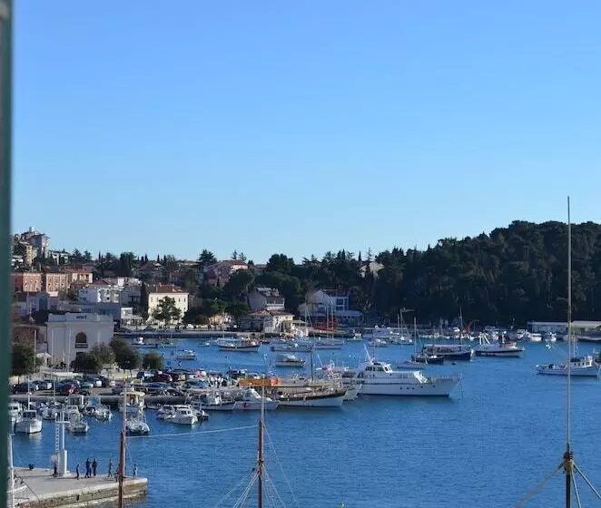 هتل Villa Tuttorotto