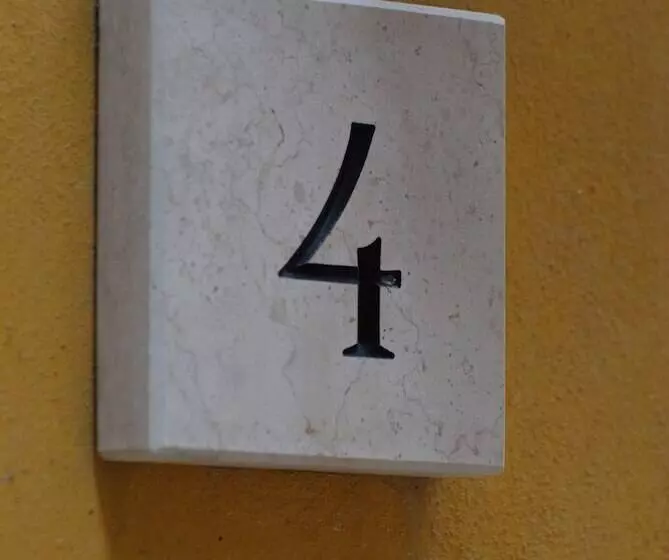 هتل Villa Tuttorotto