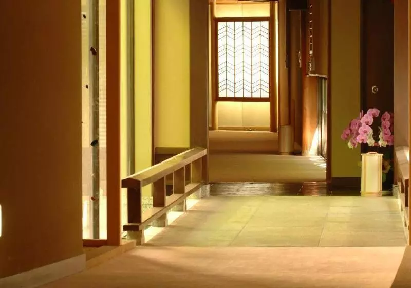 Hotel Yoshidaya Sannoukaku